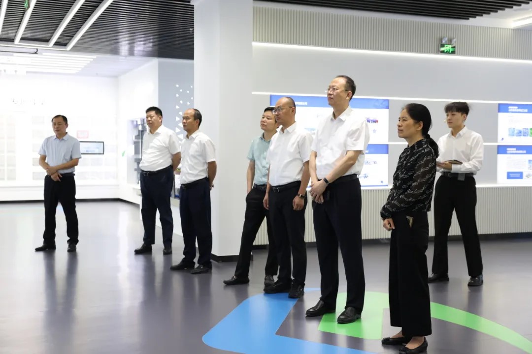 1749103620432770.jpg 1749103620432770.jpg